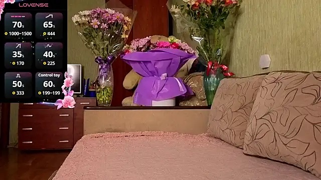 Black or white ANGEL online show from March 11, 5:04 pm