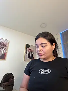 IsabellaAllen online show from March 29, 9:14 pm