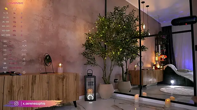 Serene Sophiex online show from November 24, 10:01 pm