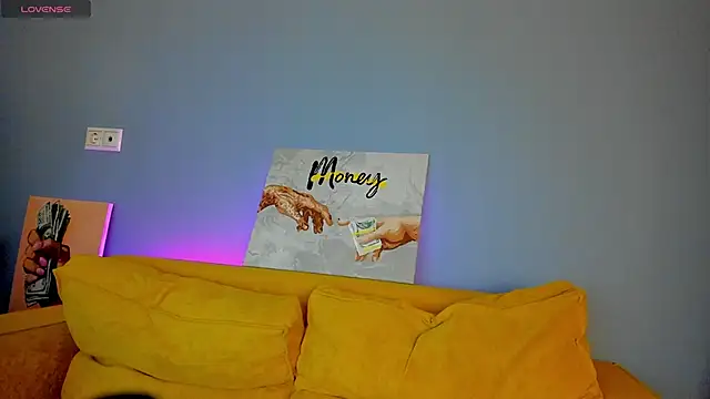 Patricia Cox online show from April 18, 9:15 pm