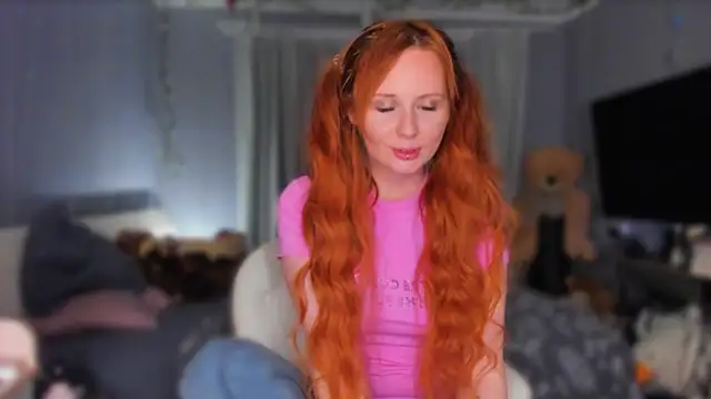 KlementinaBbG online show from April 9, 8:36 pm