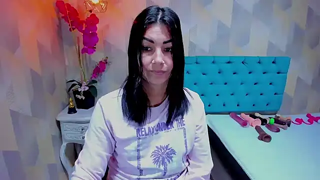 AdaFawxx online show from February 24, 7:07 am