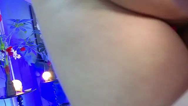 nadescomthxx online show from December 22, 6:55 pm