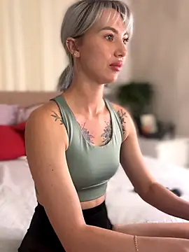 MiaMinx online show from December 5, 12:32 am