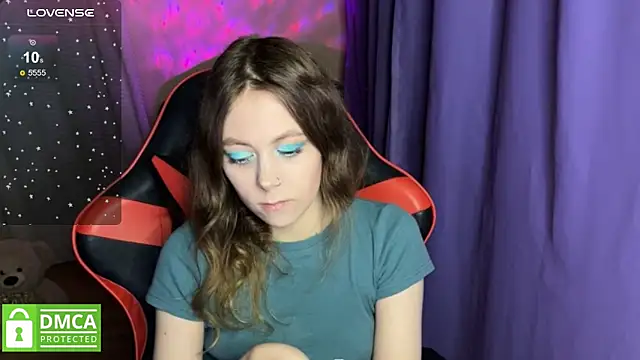 Snapshot of Natural_babe666 chatting on September 17, 9:46 pm Natural babe666 online show from September 17, 9:46 pm