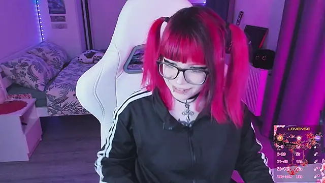 Yumi Youkai online show from March 7, 10:06 pm