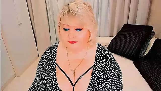 BIGTITSBBW online show from March 19, 5:34 am