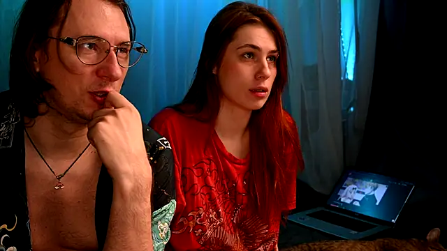 Claudia and elon  online show from December 4, 2:14 am