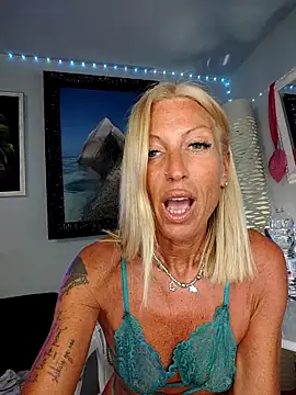 Weloveblue online show from May 5, 11:46 am