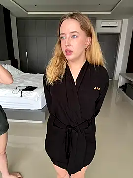 Nura n Sarah online show from September 12, 3:40 am