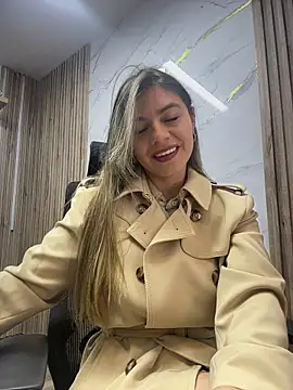 alicee16 online show from March 20, 10:47 pm