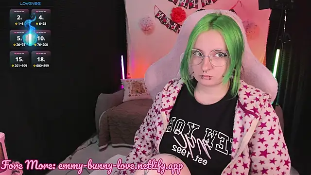 EmmyBunny online show from November 5, 3:06 pm