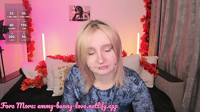 Snapshot of EmmyBunny chatting on September 9, 3:45 pm EmmyBunny online show from September 9, 3:45 pm