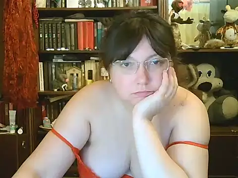 CarrieQPeach online show from December 2, 5:26 pm