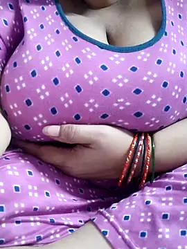 Snapshot of Seema_99 chatting on September 24, 12:48 pm Seema 99 online show from September 24, 12:48 pm