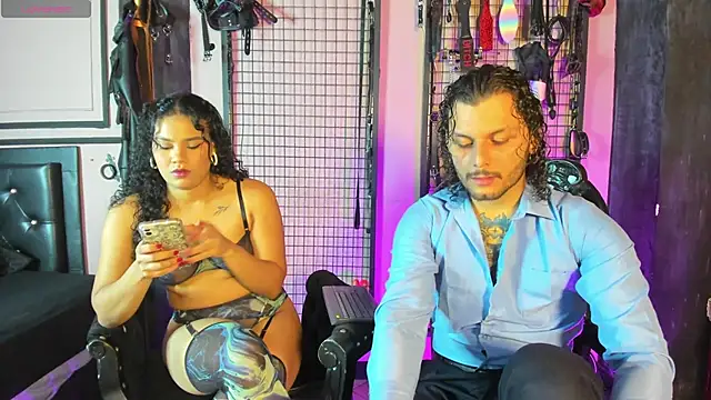 Twisted Fantasy online show from September 26, 2:53 am