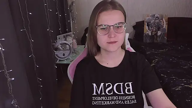 MissBrightShine online show from October 17, 10:40 am