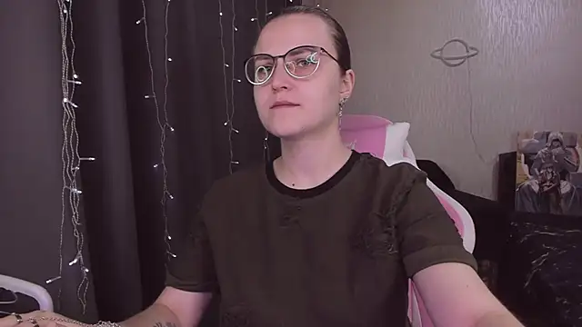 MissBrightShine online show from October 22, 10:53 am