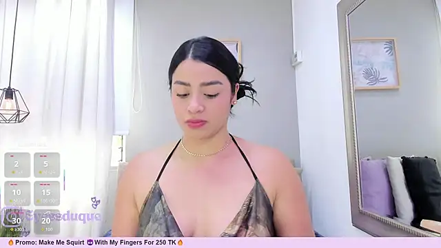 Paula Desousa online show from December 1, 7:49 pm