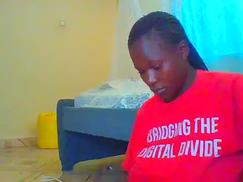 prettychic5 online show from March 19, 8:18 am