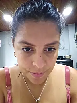 valelo online show from November 6, 8:59 pm