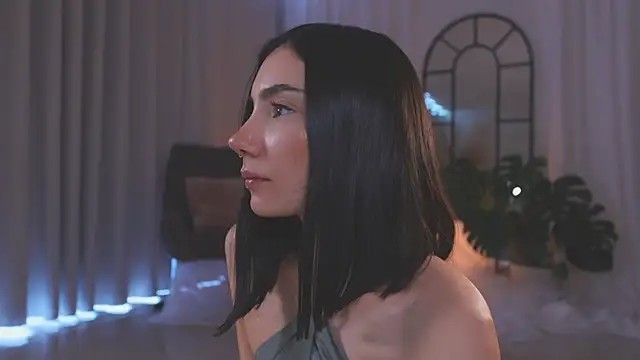 AmyArmstrong online show from November 10, 8:48 pm