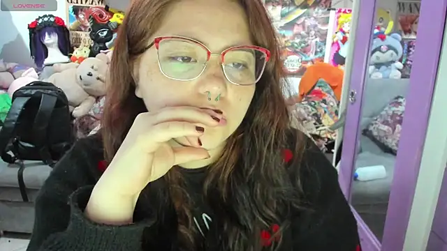 soficammy online show from November 19, 9:15 pm