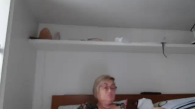 LindaL online show from November 5, 12:21 pm